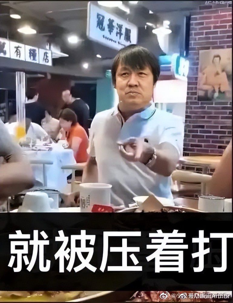 被子一角突然被掀开了下，随即，柔软温暖的身子溜了进来。